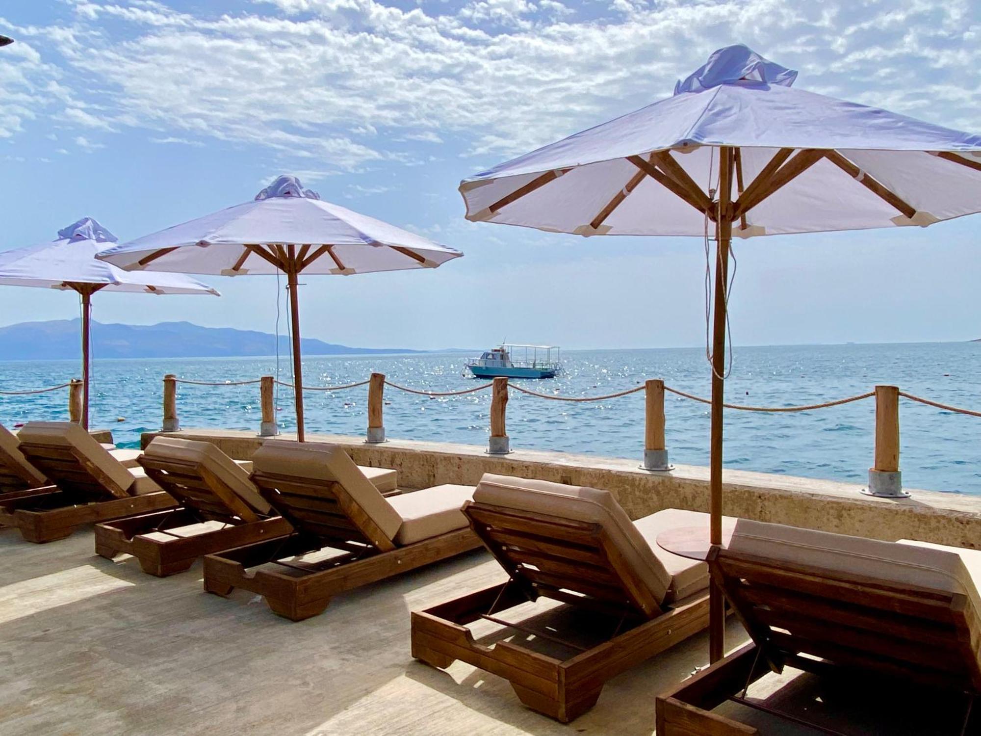 Hotel Nertili Sarandë Exterior foto